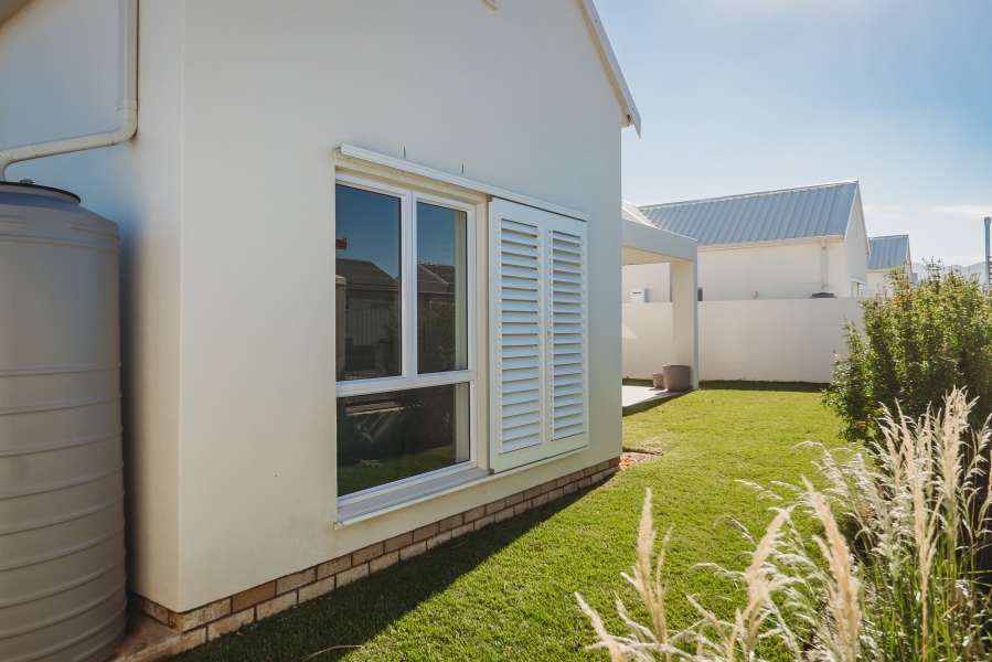 3 Bedroom Property for Sale in Kraaibosch Western Cape